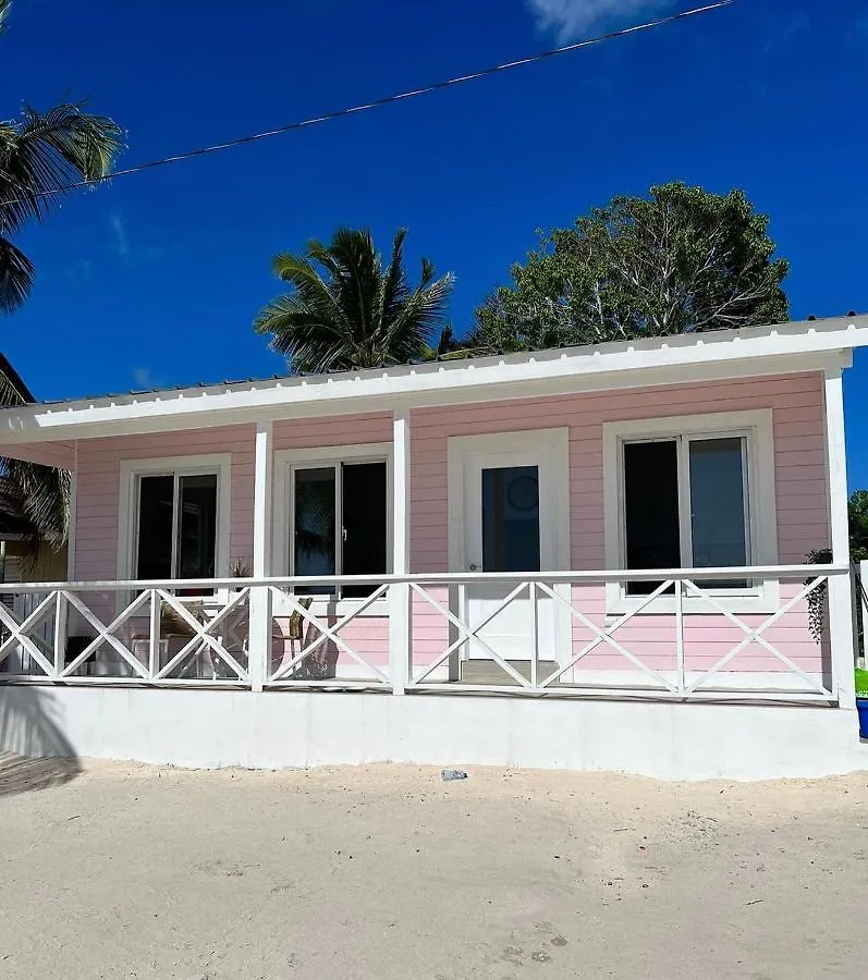Bed and breakfast Casa Rosada Beach Front Mano Juan